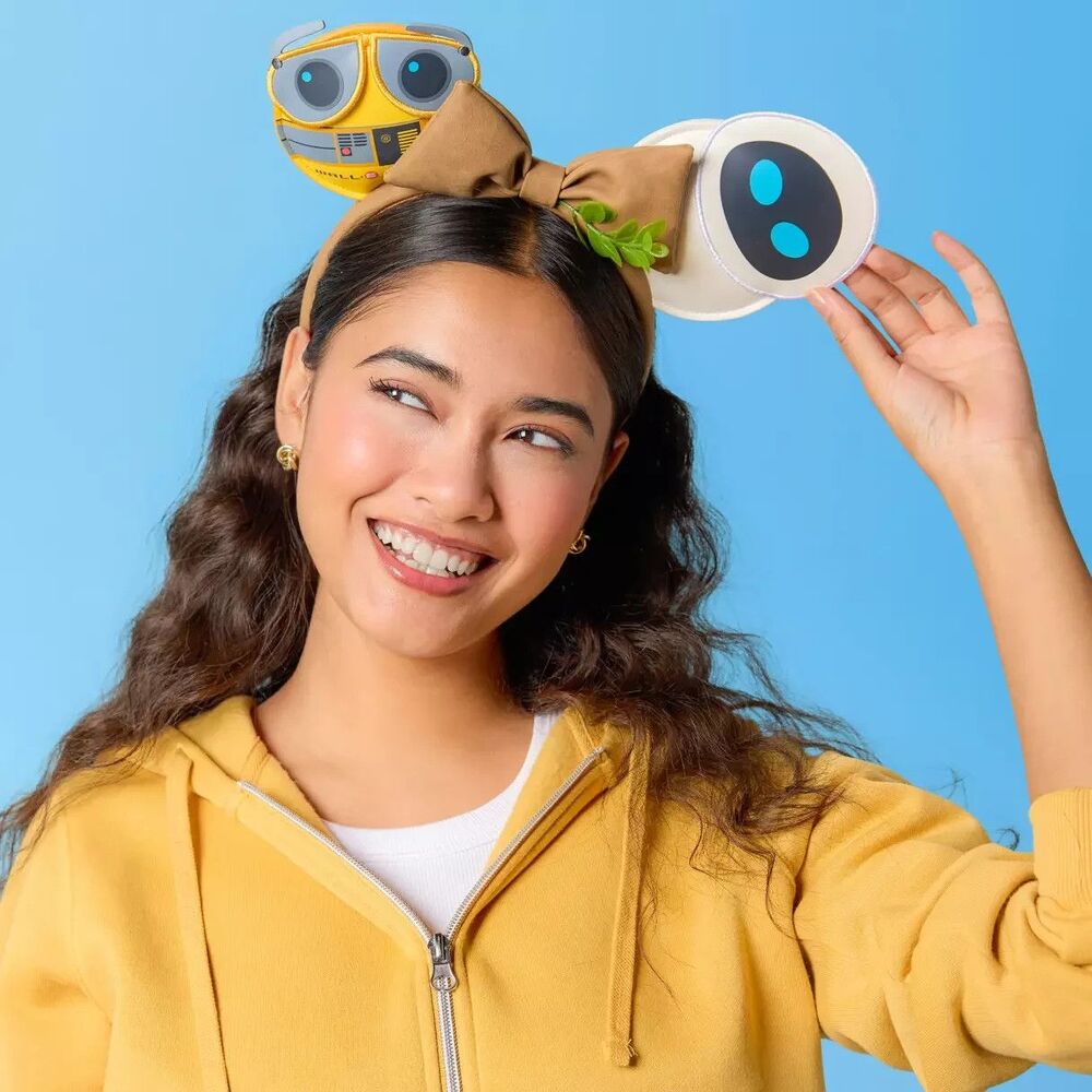 Disney Parks WALL-E EVE Ears D23 Expo 2026 IN HAND